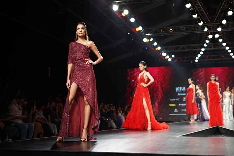 Fashion models walking on the Ramp